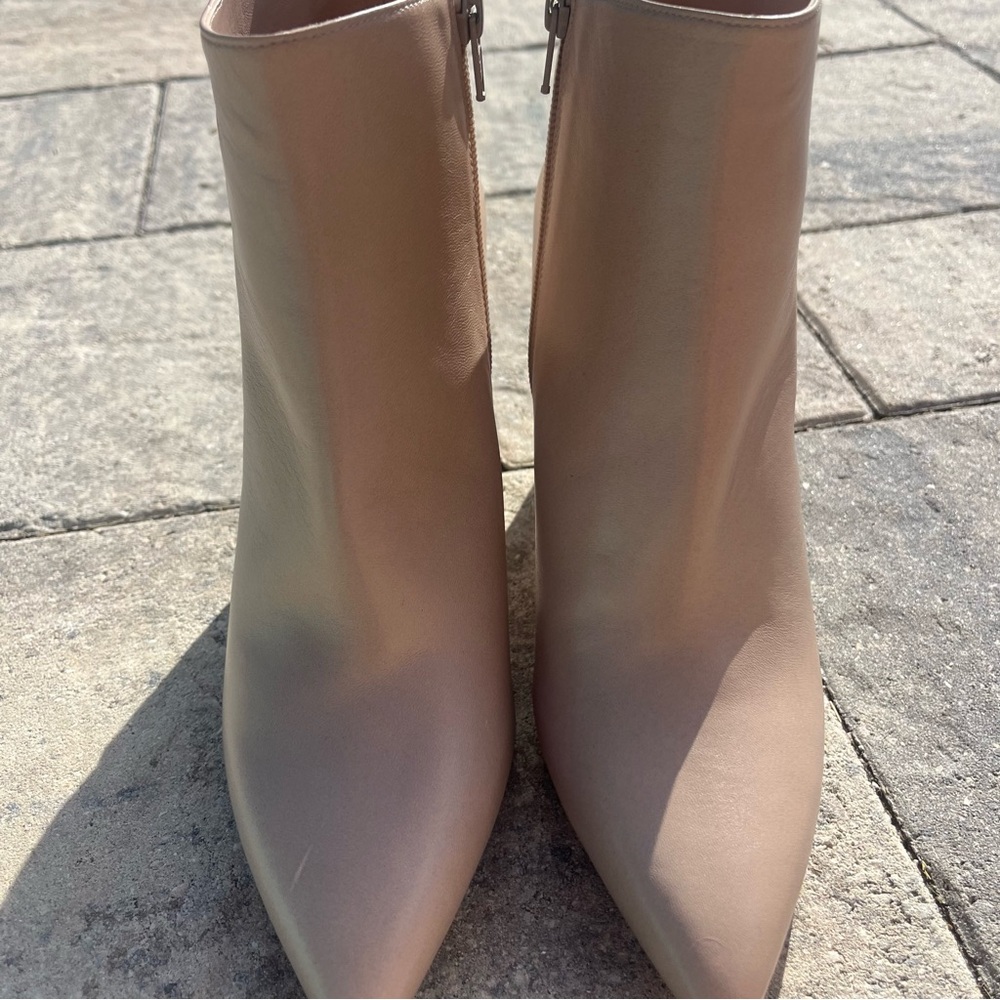 Stuart Weitzman Nude Heeled Boots size 10 - Picture 16 of 16